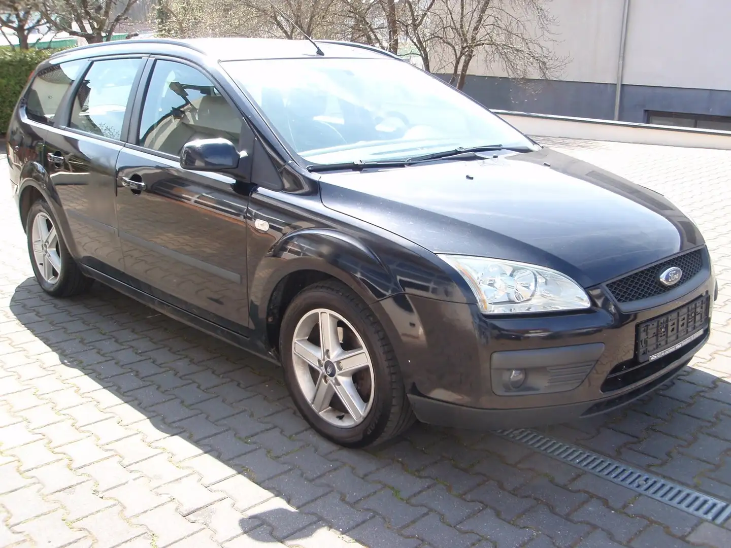 Ford Focus Turnier 1.6 16V Titanium Fekete - 2