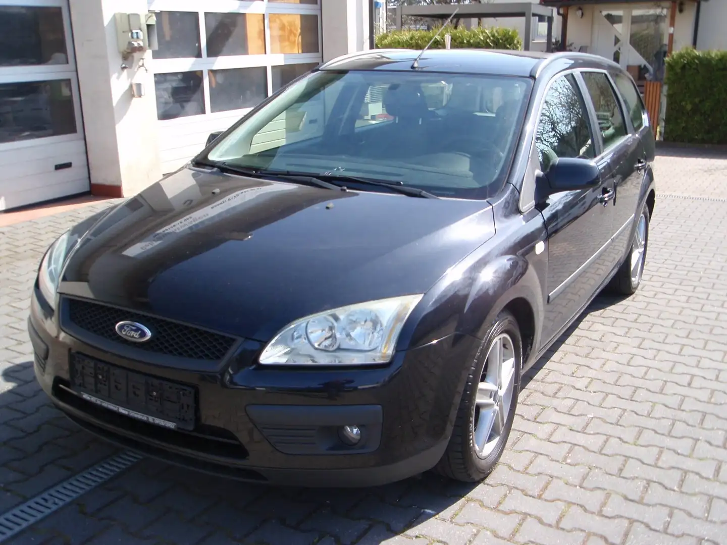 Ford Focus Turnier 1.6 16V Titanium Fekete - 1