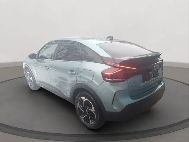 Citroen C4 view 3