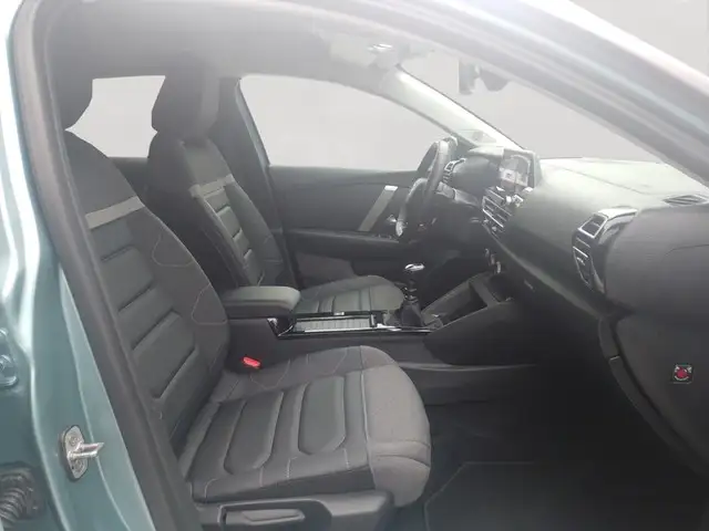 Citroen C4 view 9