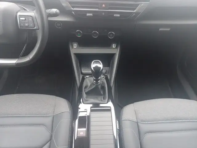 Citroen C4 view 11