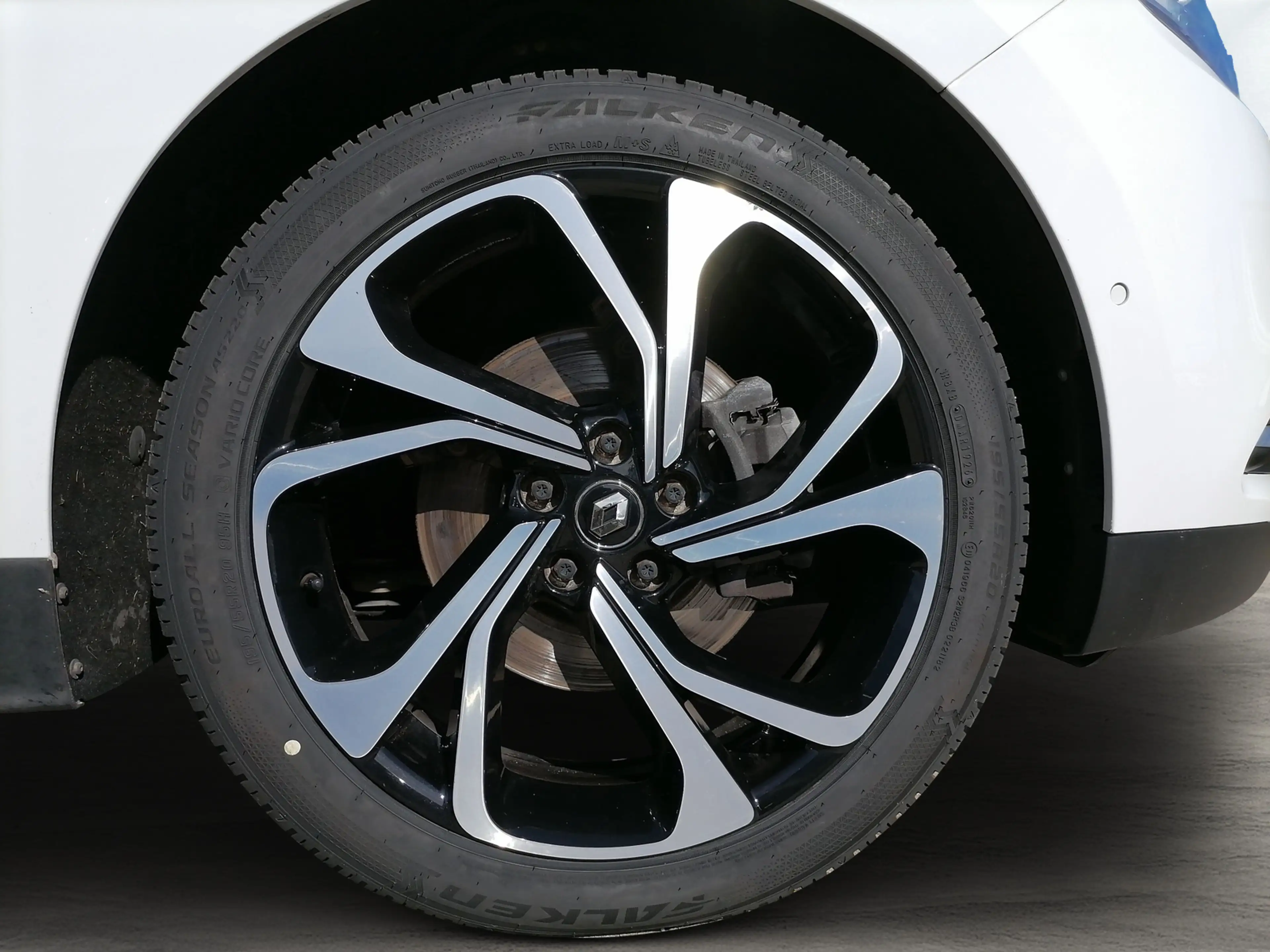 Renault Grand Scenic BOSE-Edition 1.7 BLUE dCi 120 — photo 5
