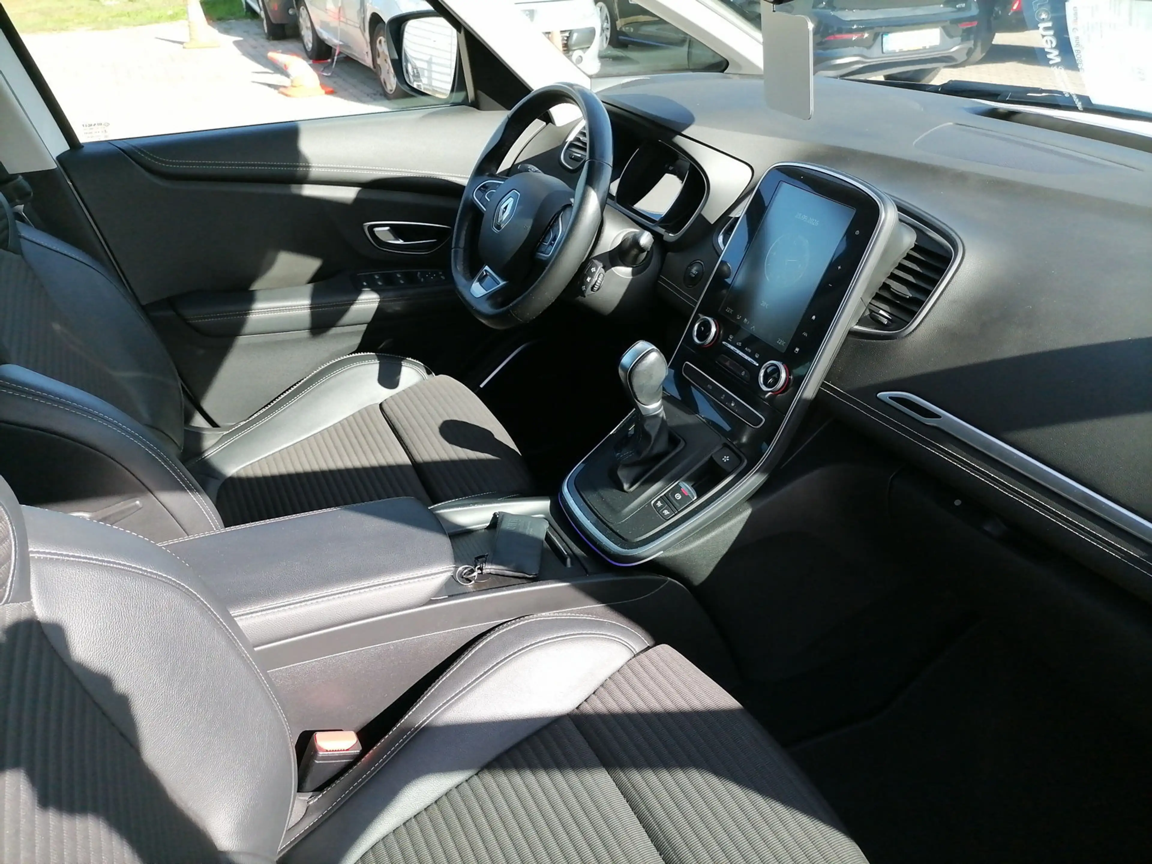 Renault Grand Scenic BOSE-Edition 1.7 BLUE dCi 120 — photo 13