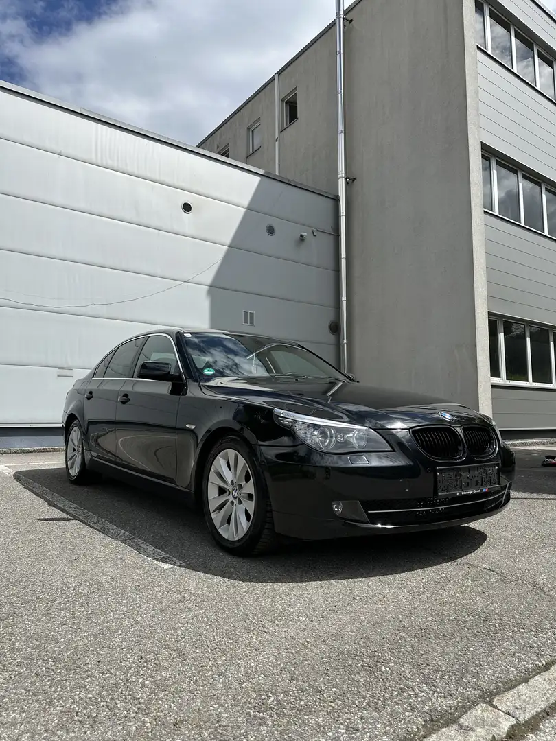 BMW 530 530d Österreich-Paket Aut. Schwarz - 2