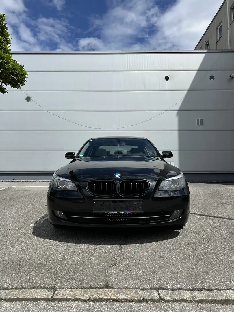 BMW 530 530d Österreich-Paket Aut. Schwarz - 2