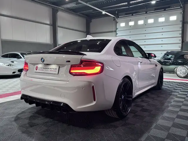 BMW M2 view 6