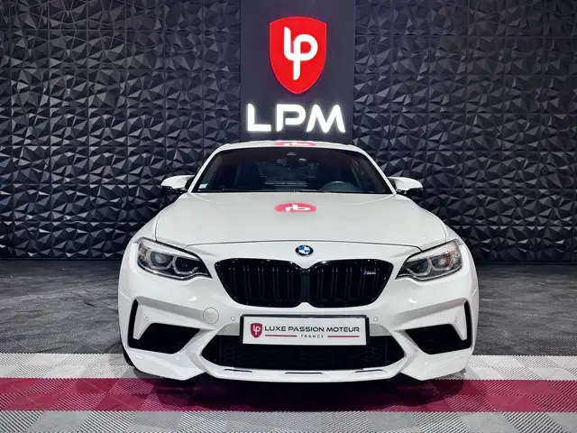 BMW M2 view 2