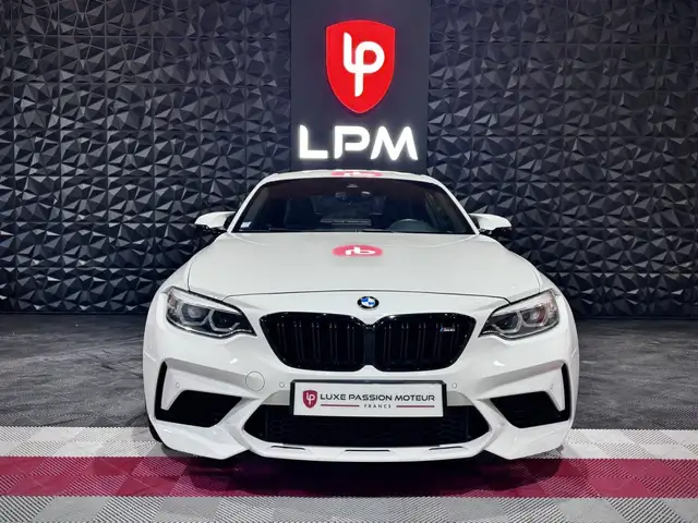 BMW M2 view 2