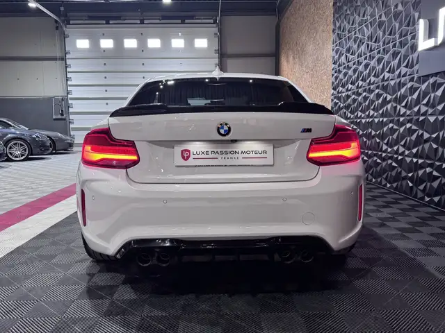 BMW M2 view 5