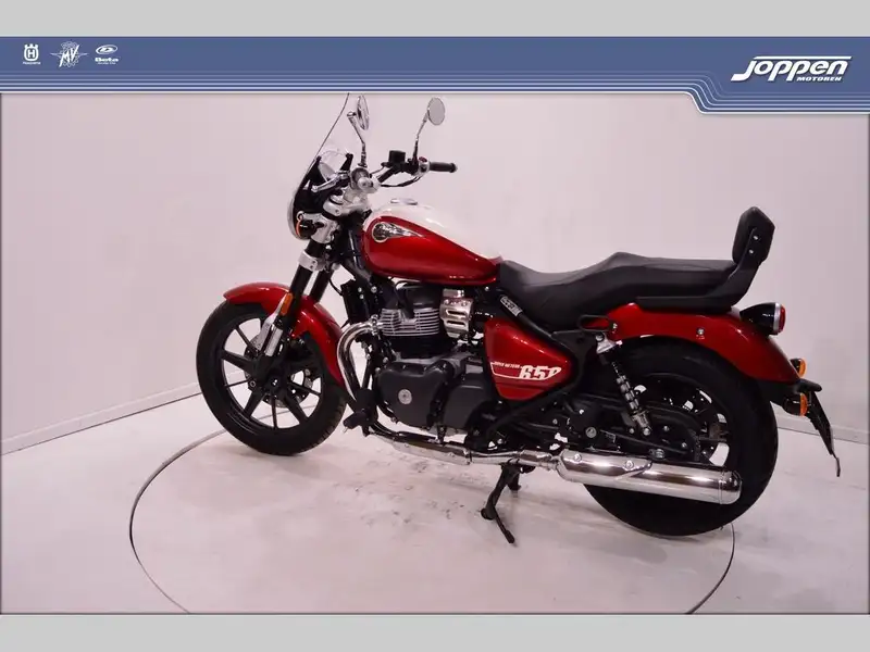 Royal Enfield Super Meteor 650 - foto 5