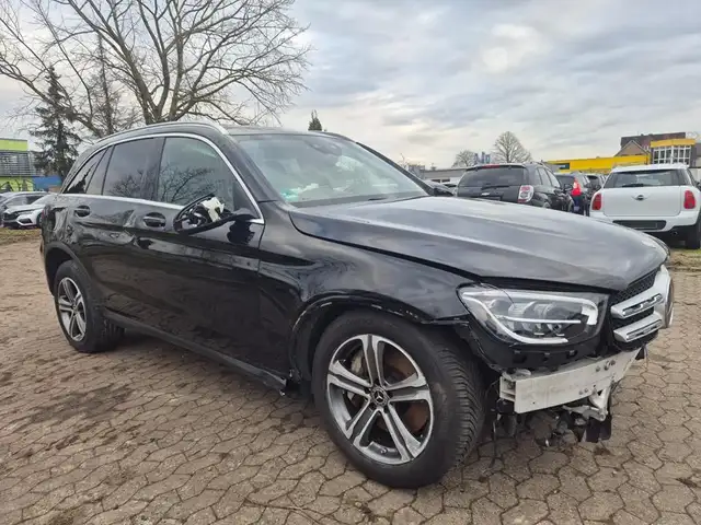 Mercedes-Benz GLC 300 de 4Matic 9G-tronic LED ACC Leder