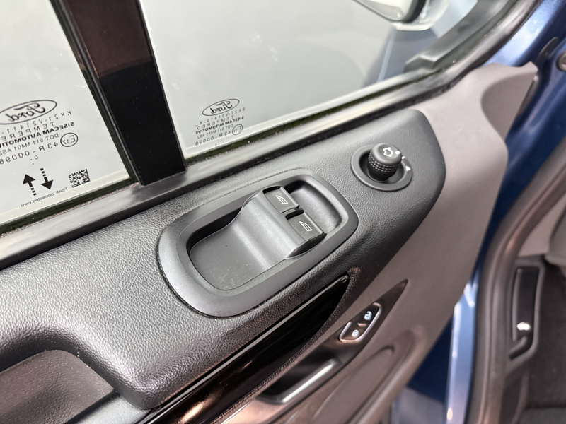 Ford Transit Custom 2.0TDCI 170PK Automaat Lang Limited Dubbele Cabine — photo 8