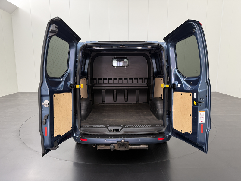 Ford Transit Custom 2.0TDCI 170PK Automaat Lang Limited Dubbele Cabine — photo 4