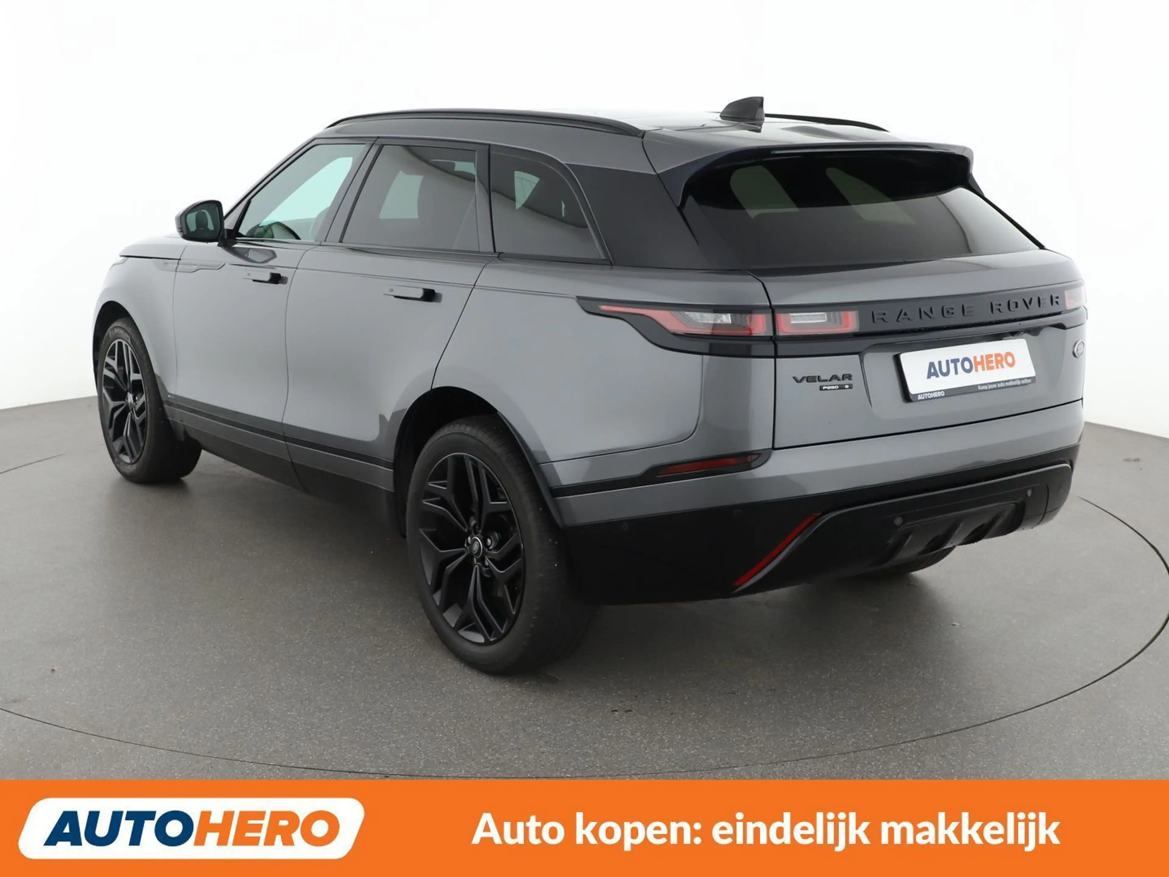 Land Rover Range Rover Velar 2.0 Turbo S R-Dynamic — photo 4