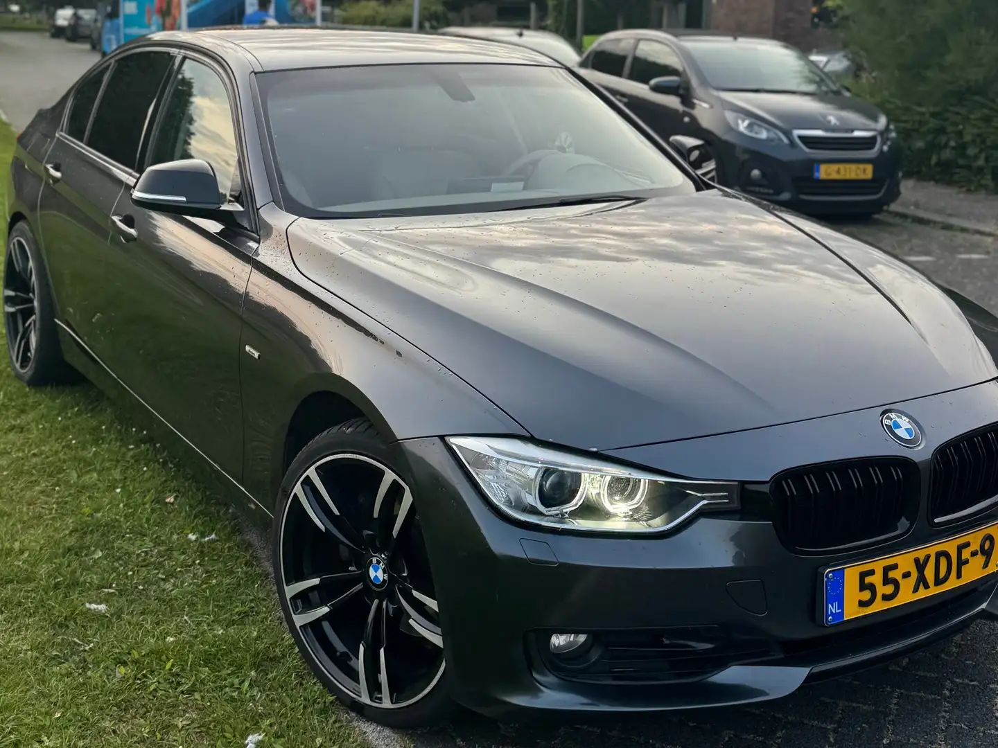 BMW 328 328i modern Šedá - 1