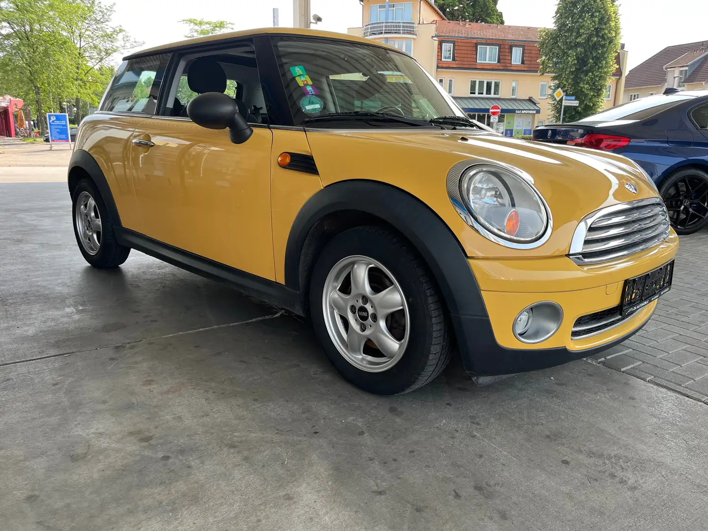 MINI One One Beige - 1