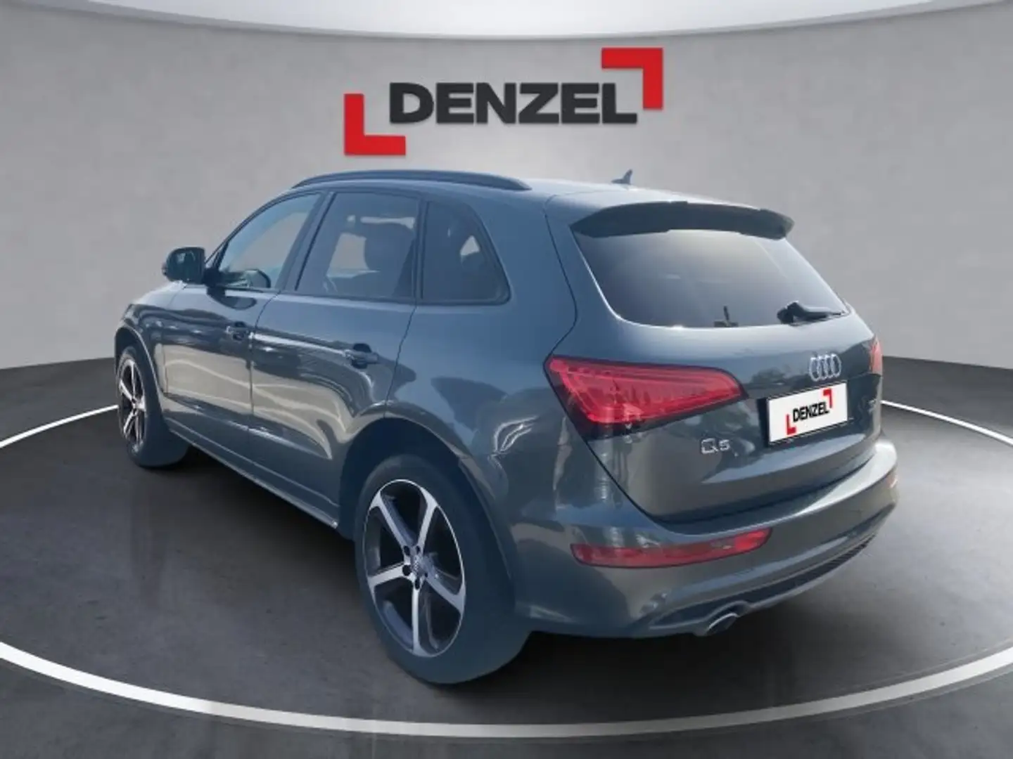 Audi Q5 2,0 TDI quattro S Grau - 2