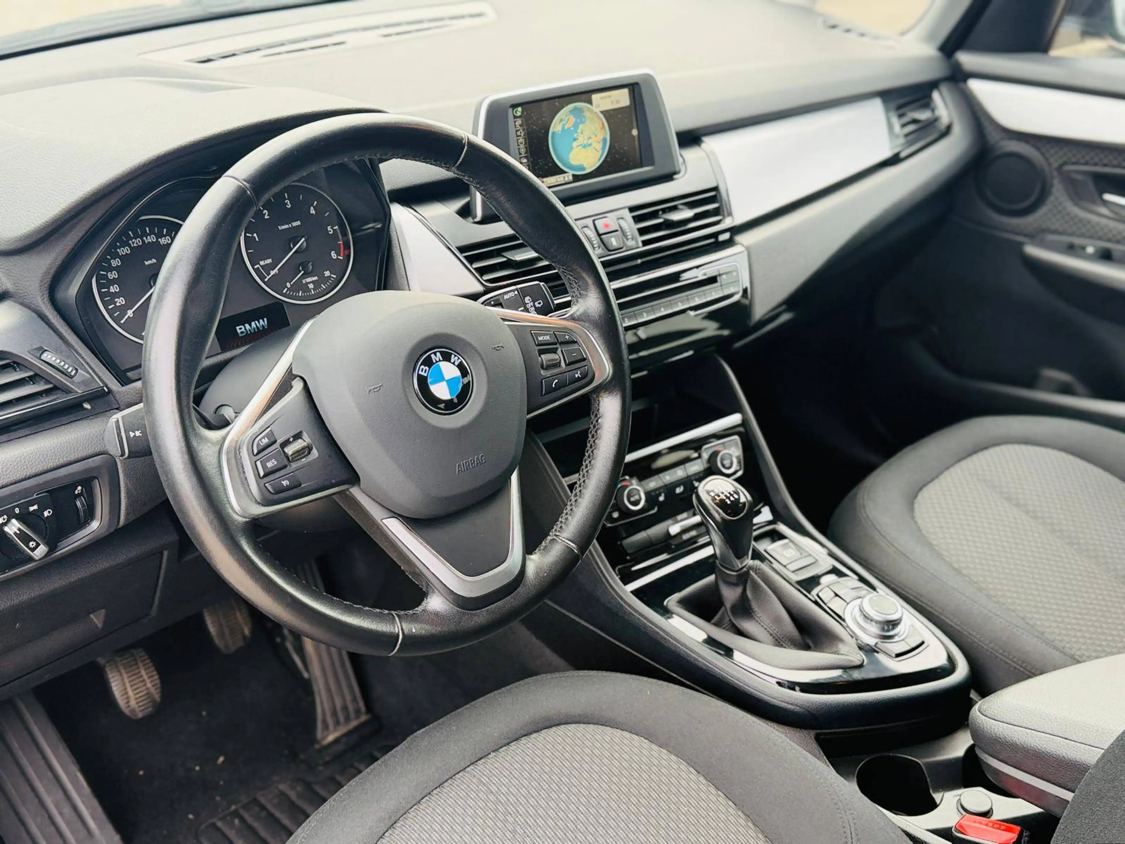 BMW 216 216 d Active Tourer TÜV 05/2028 Service Frisch Finanzierung möglich — photo 4