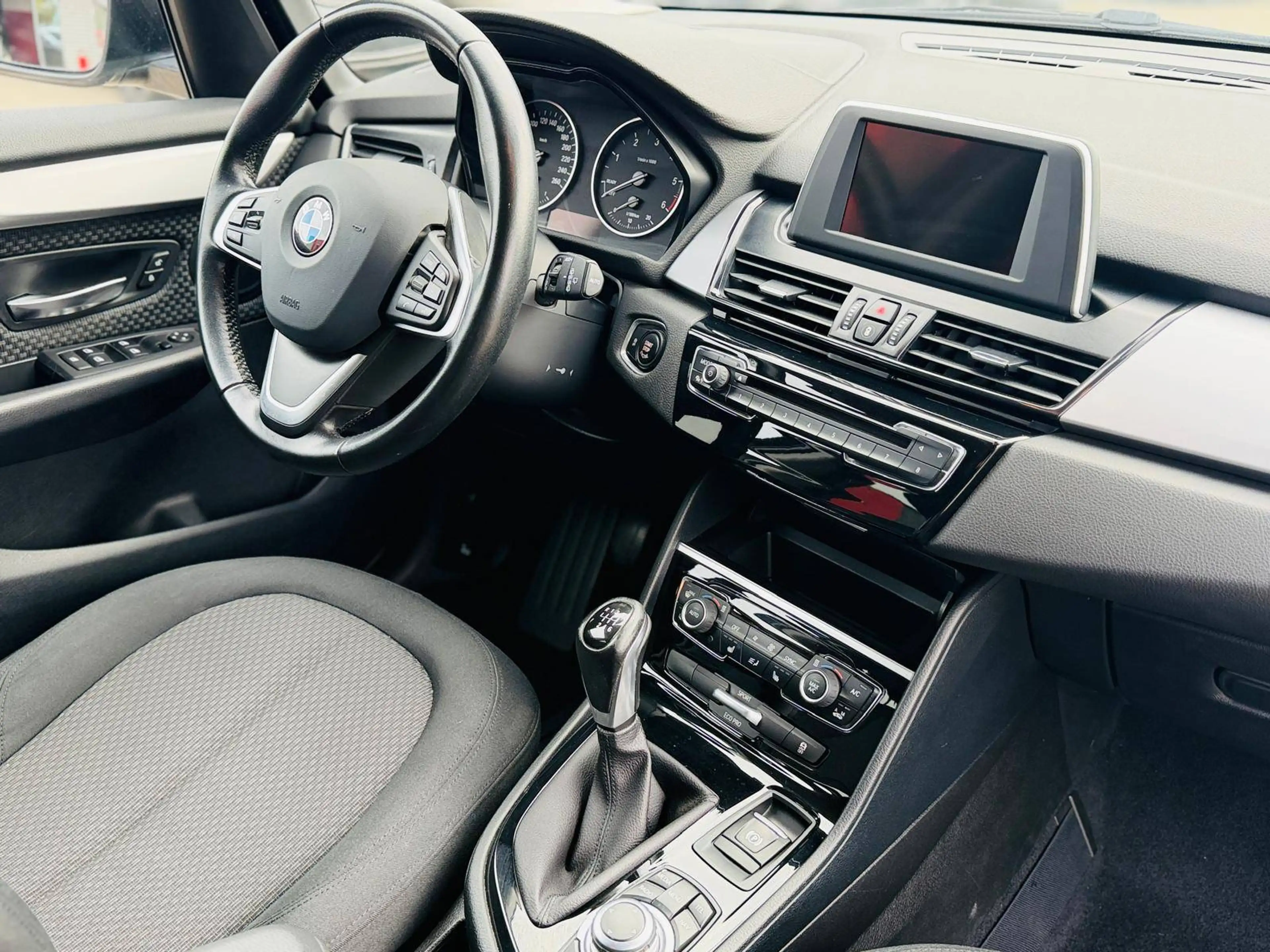 BMW 216 216 d Active Tourer TÜV 05/2028 Service Frisch Finanzierung möglich — photo 10