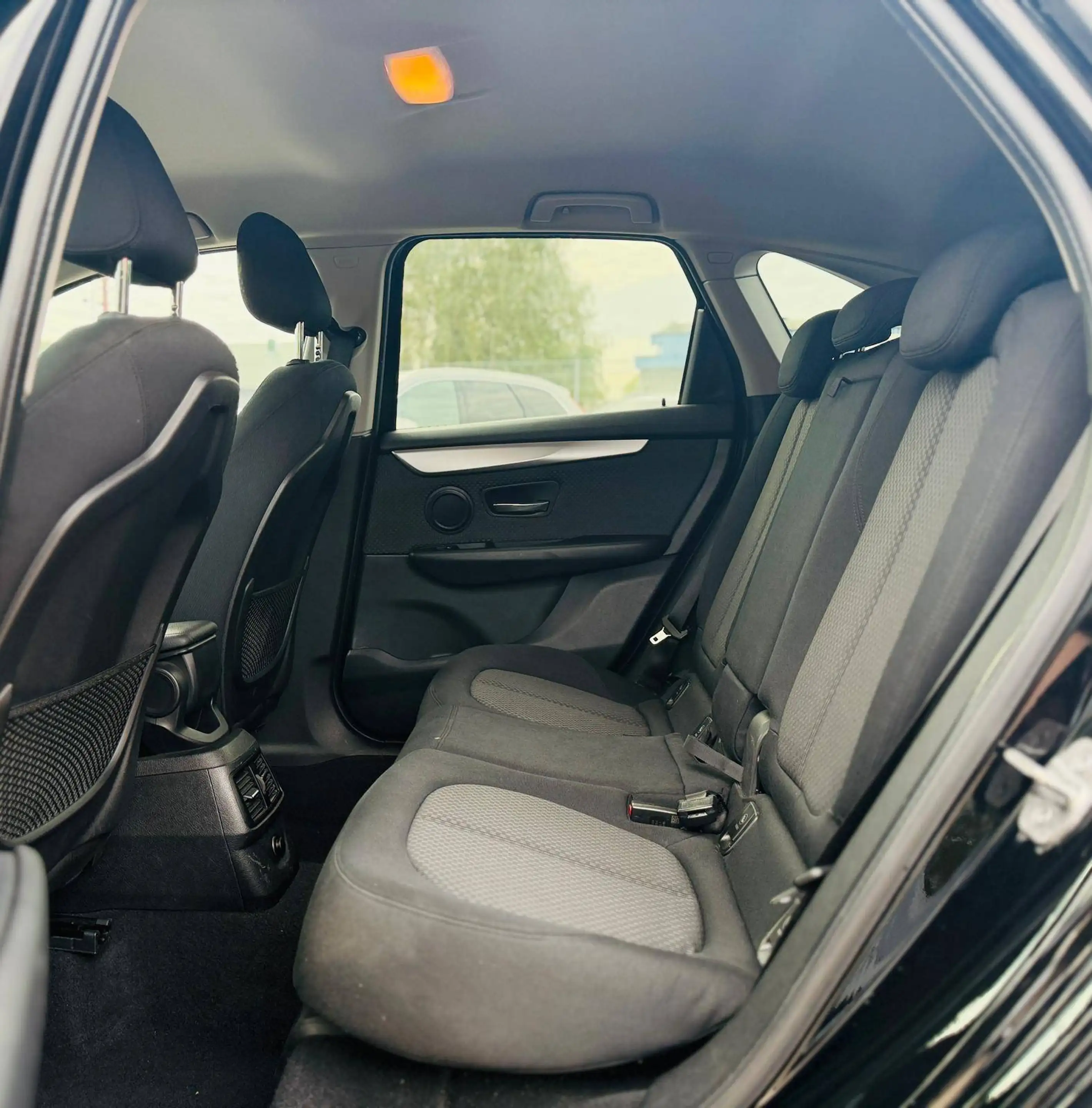 BMW 216 216 d Active Tourer TÜV 05/2028 Service Frisch Finanzierung möglich — photo 6
