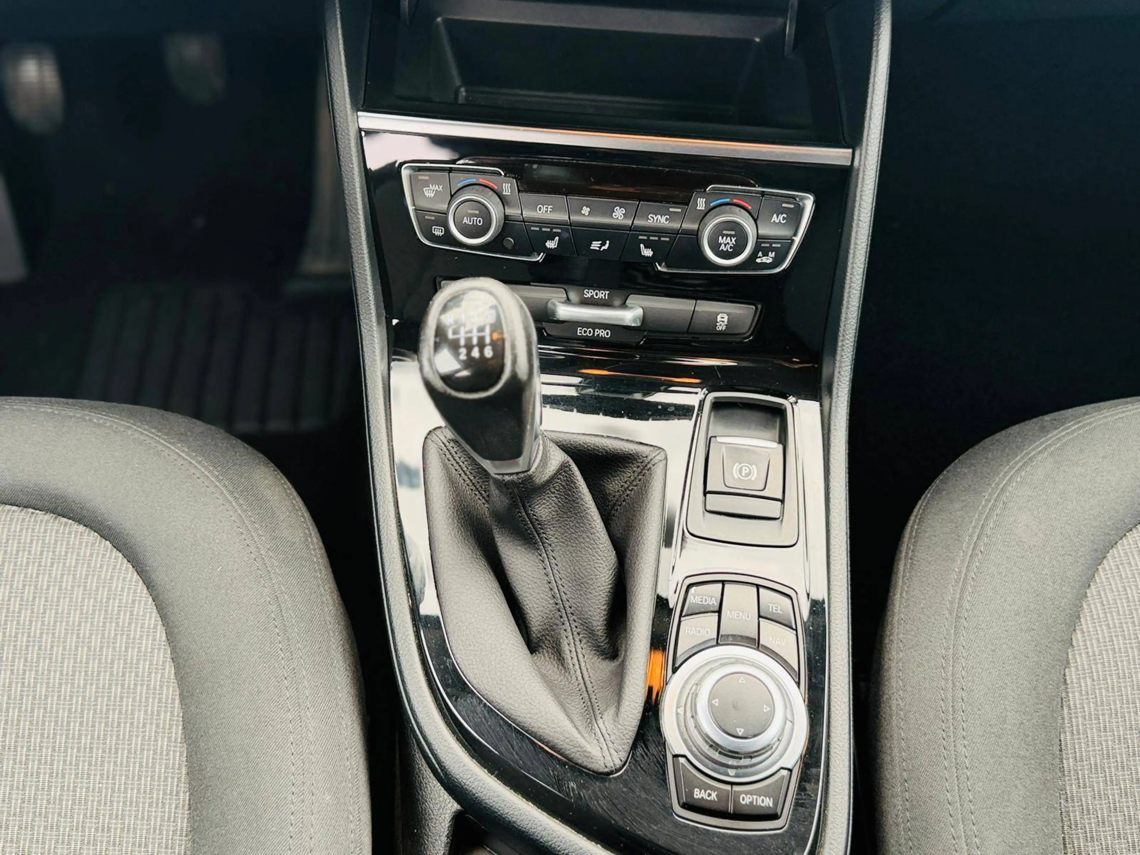 BMW 216 216 d Active Tourer TÜV 05/2028 Service Frisch Finanzierung möglich — photo 16