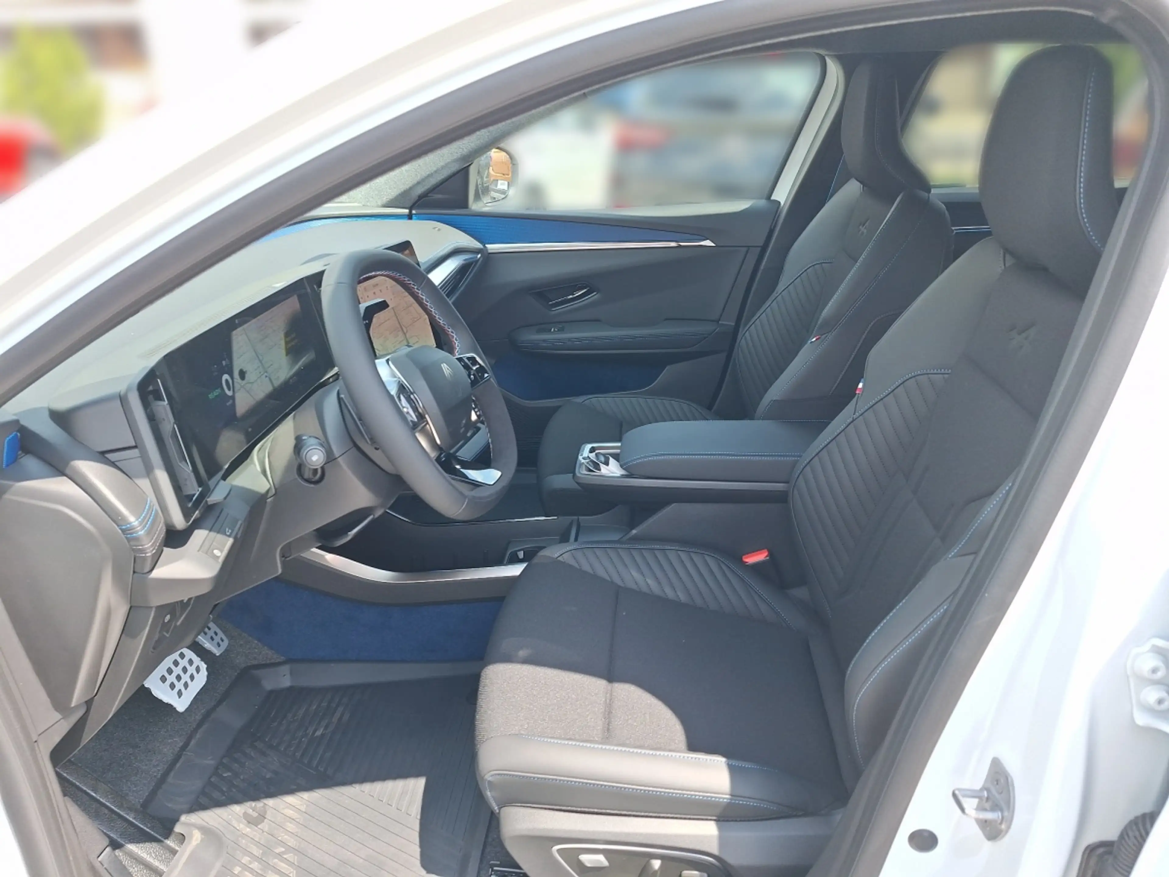 Renault Scenic E-Tech Electric Esprit Alpine 220PS — photo 5