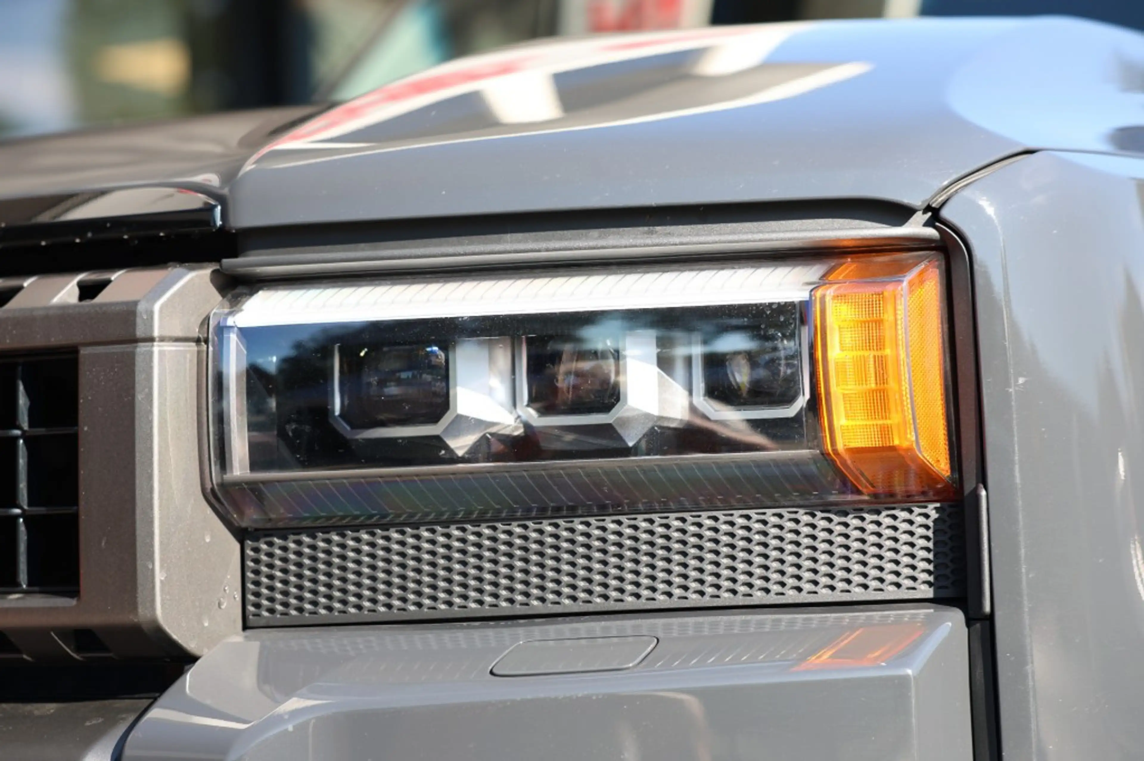 Toyota Land Cruiser 2.8 D-4D 5DRS PROFESSIONAL  A/T VAN — photo 37