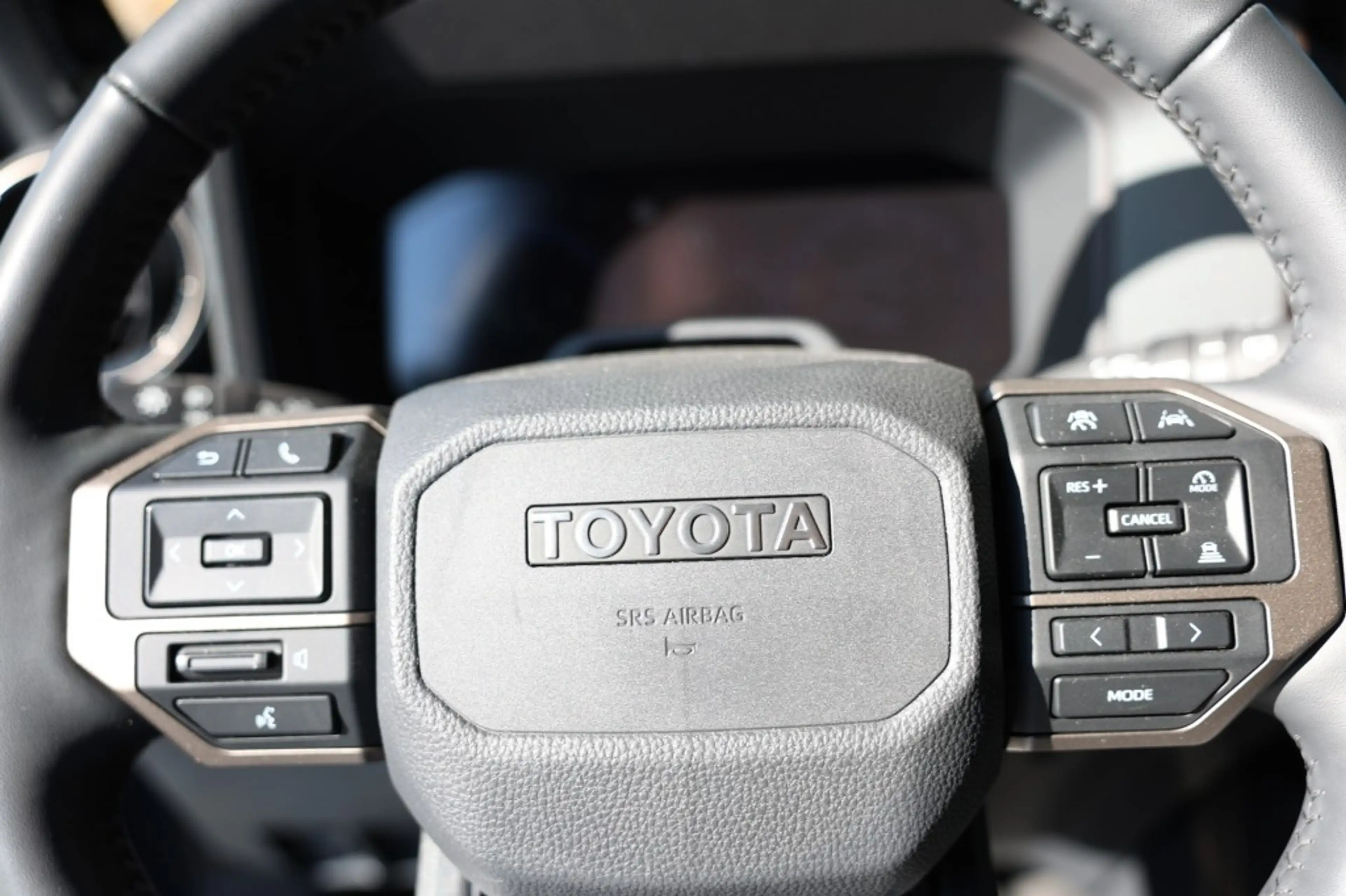 Toyota Land Cruiser 2.8 D-4D 5DRS PROFESSIONAL  A/T VAN — photo 30