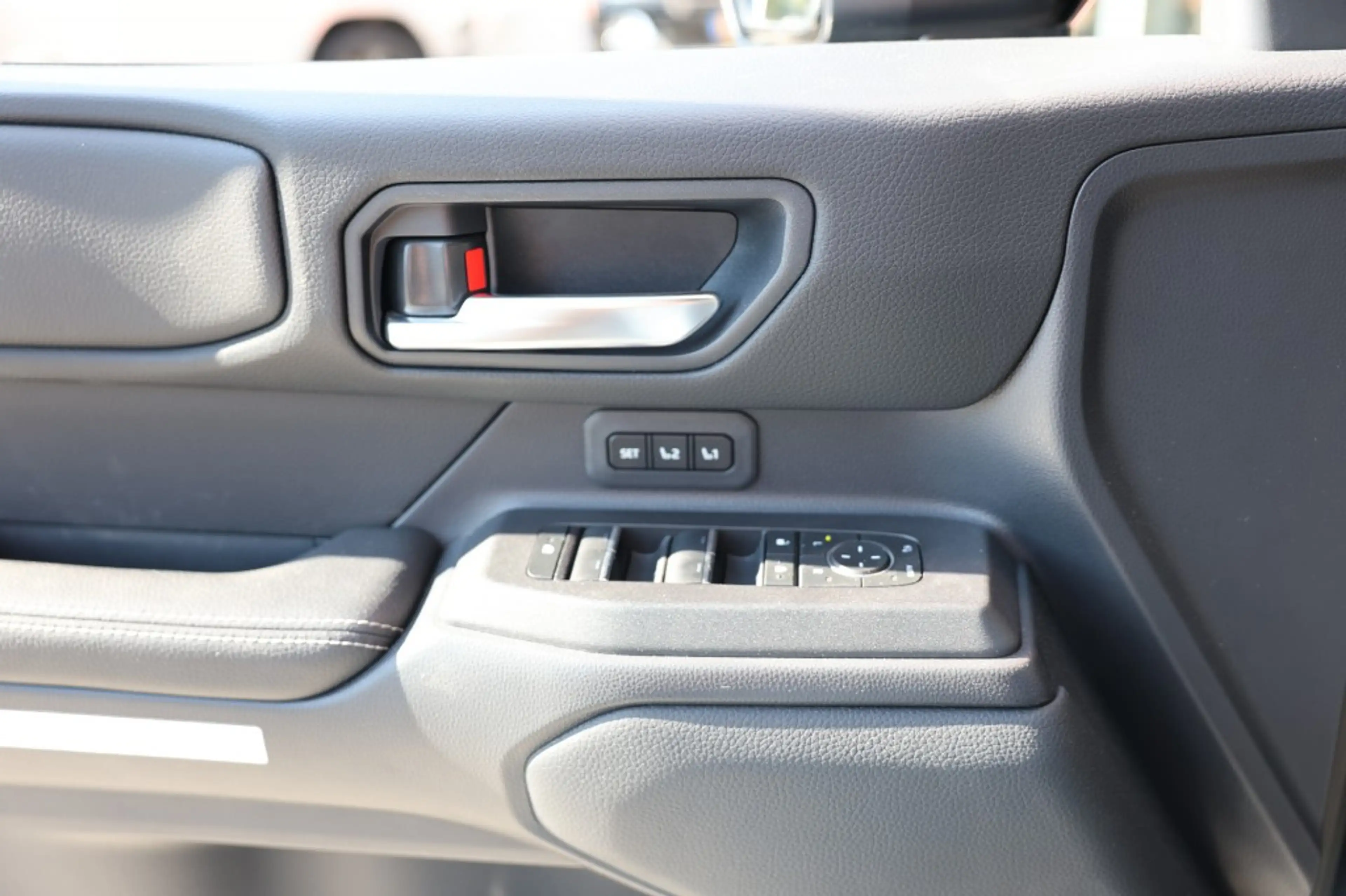Toyota Land Cruiser 2.8 D-4D 5DRS PROFESSIONAL  A/T VAN — photo 29