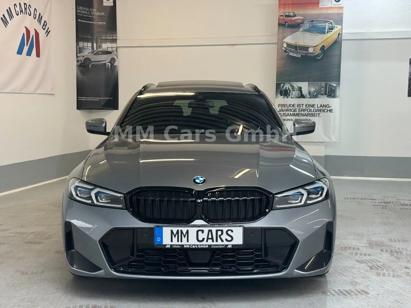 BMW 320 i Touring M Sport ACC|HUD|Pano|DA|HiFi|Memory Grau - 2
