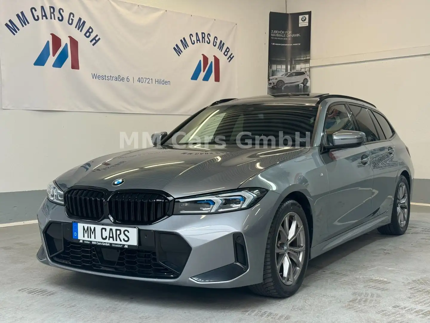 BMW 320 i Touring M Sport ACC|HUD|Pano|DA|HiFi|Memory Grau - 1