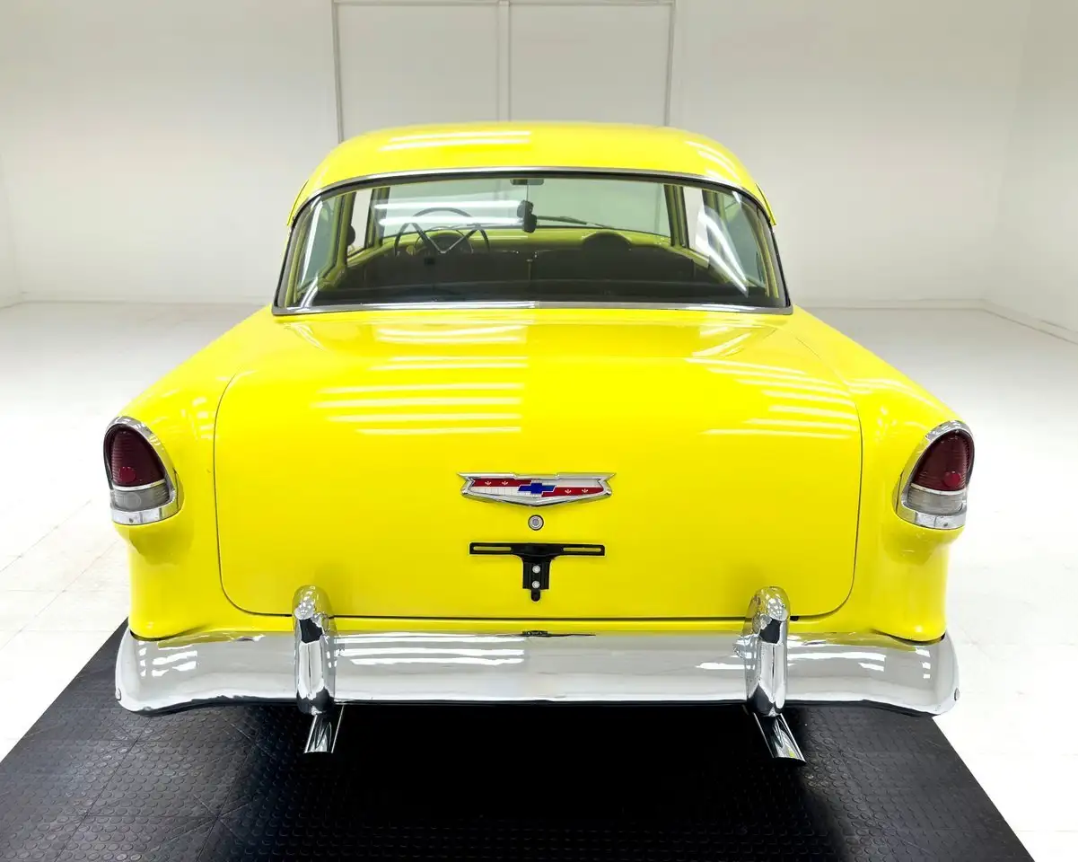 Chevrolet 2-Door Sedan, foto 4