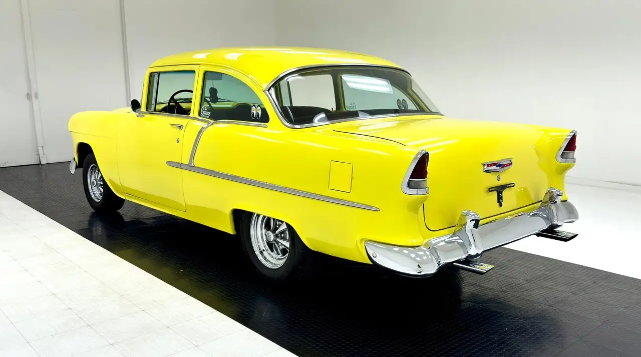Chevrolet 2-Door Sedan, foto 3