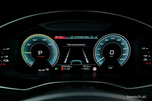 Audi A6 view 10