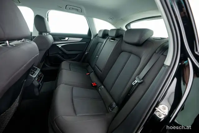Audi A6 view 7