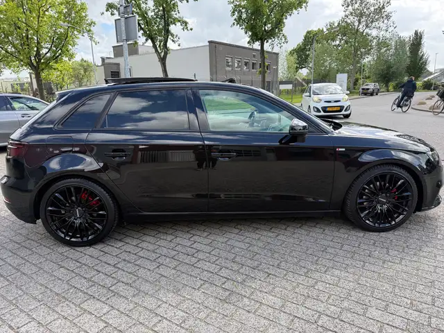 Audi A3 view 7