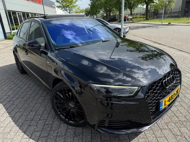 Audi A3 view 3