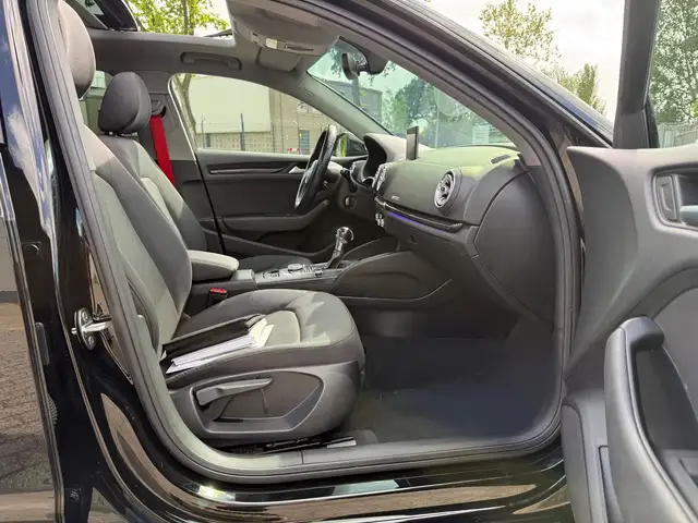 Audi A3 view 14