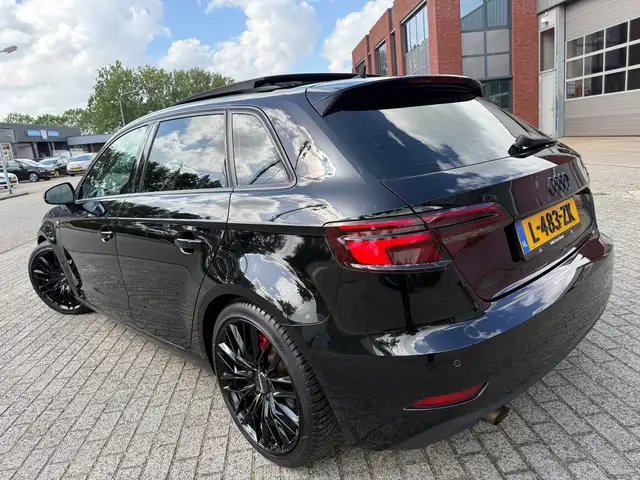 Audi A3 view 4