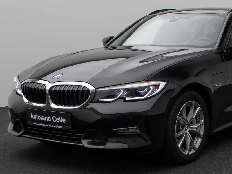 BMW 330 SportLine Laser HUD DAB HiFi Komfort PDC — photo 15