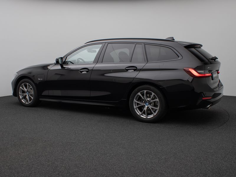 BMW 330 SportLine Laser HUD DAB HiFi Komfort PDC — photo 10