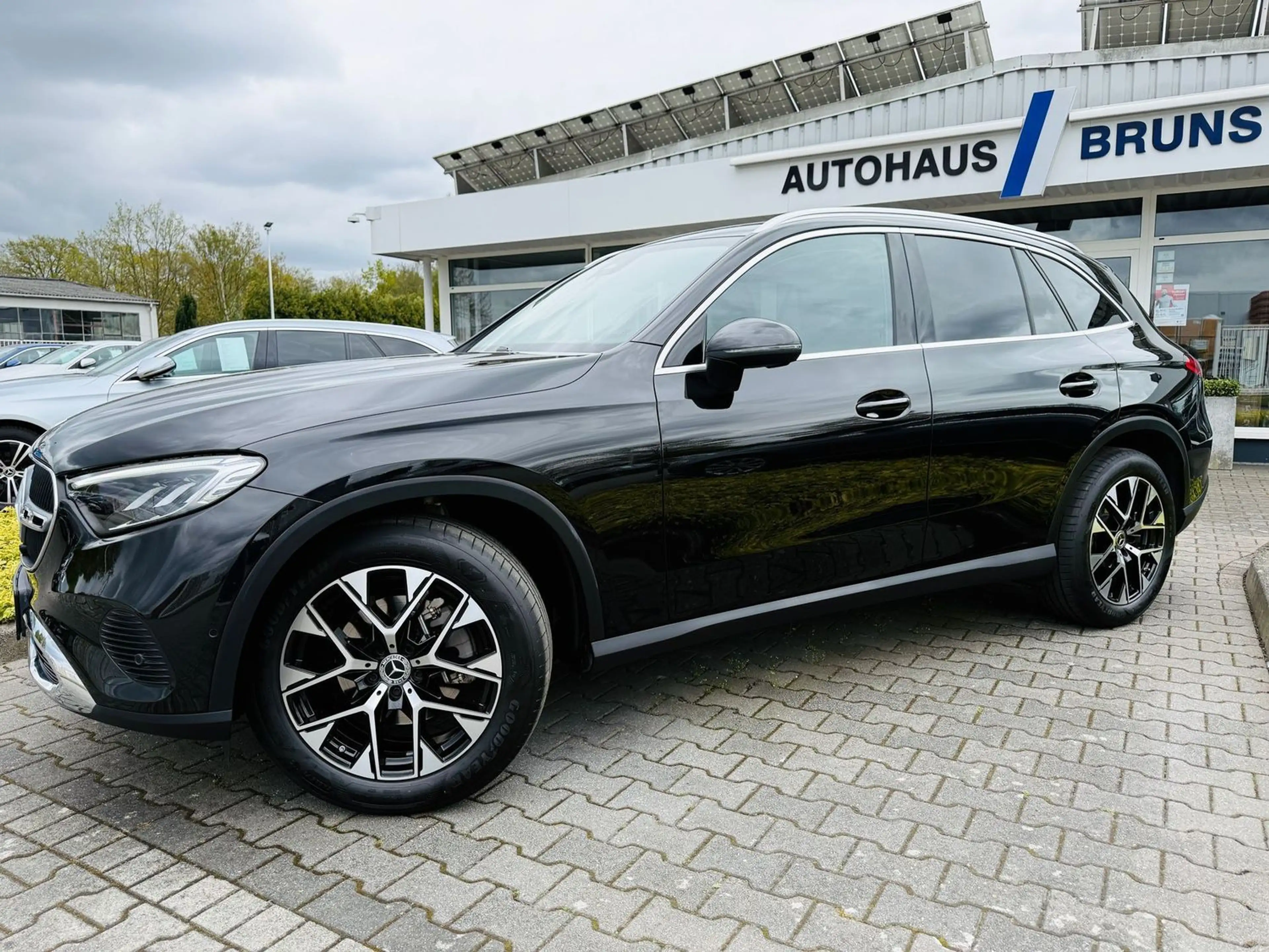 Mercedes-Benz GLC 220 d 4M PROGRESSIVE, LED, PTS, RFK, AHK, Totw., — photo 2