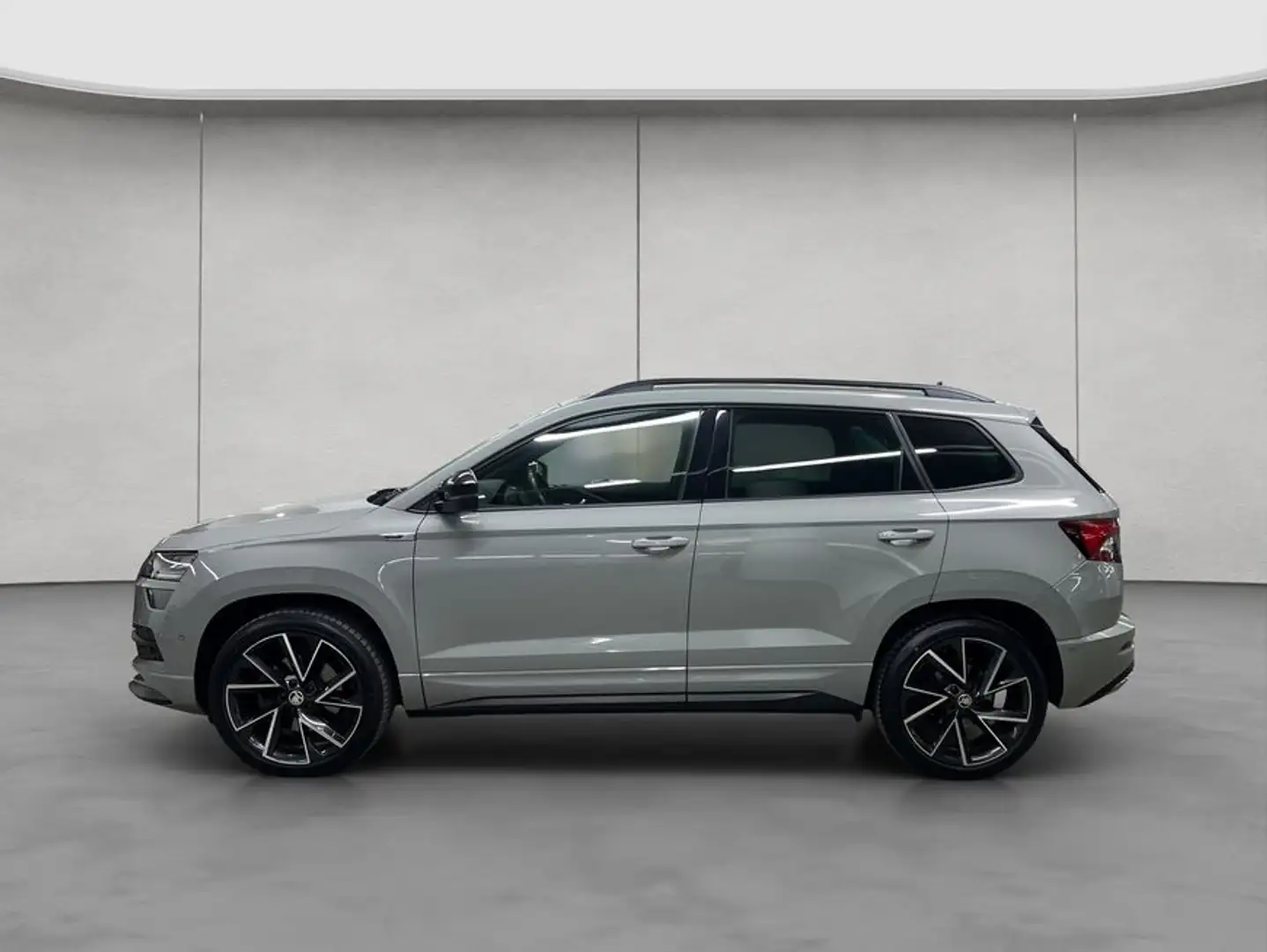 Skoda Karoq 2.0 TDI SCR 4x4 DSG Sportline Grau - 2