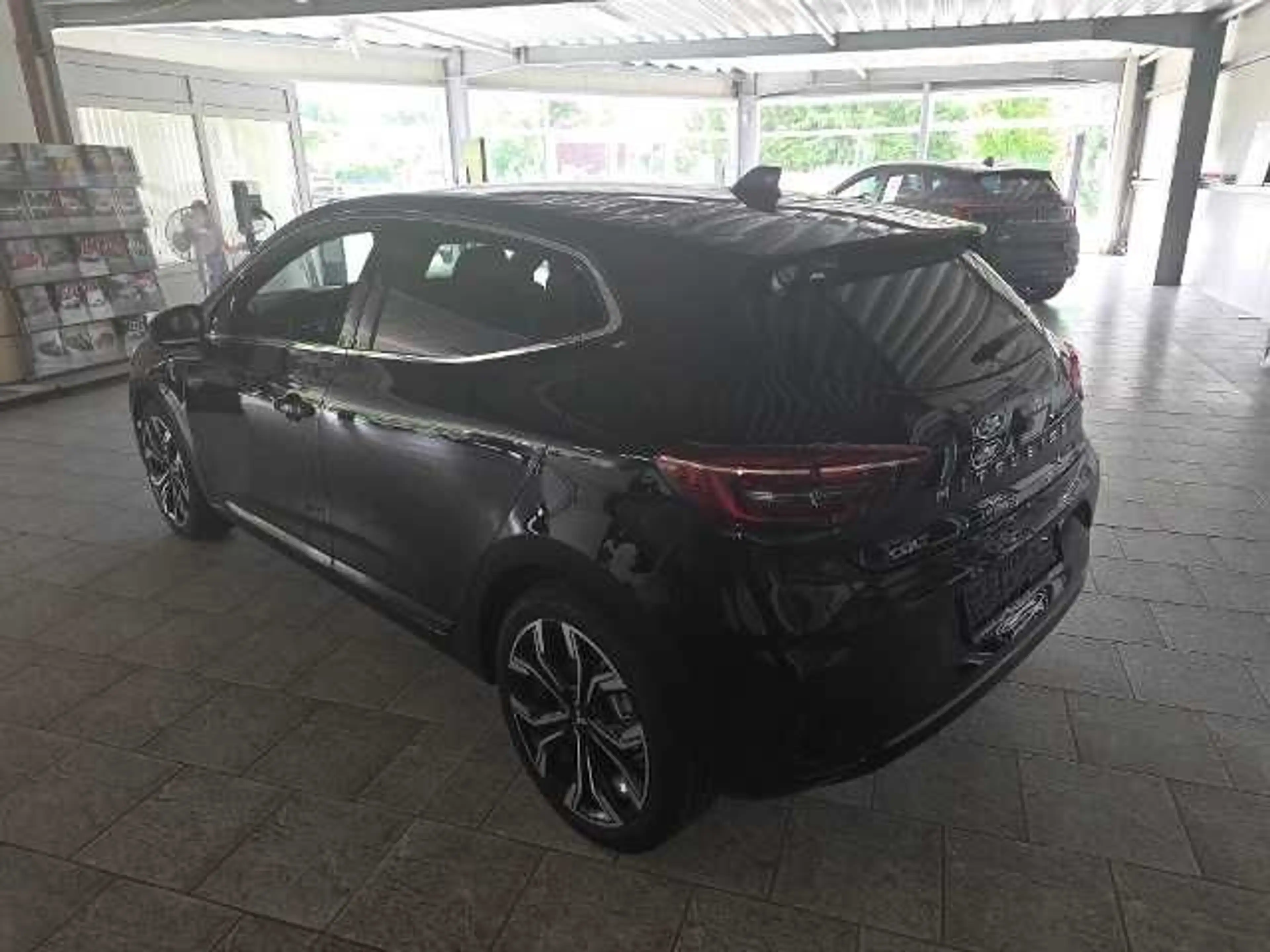 Mitsubishi Colt EDITION 1.6 Hybrid — photo 3