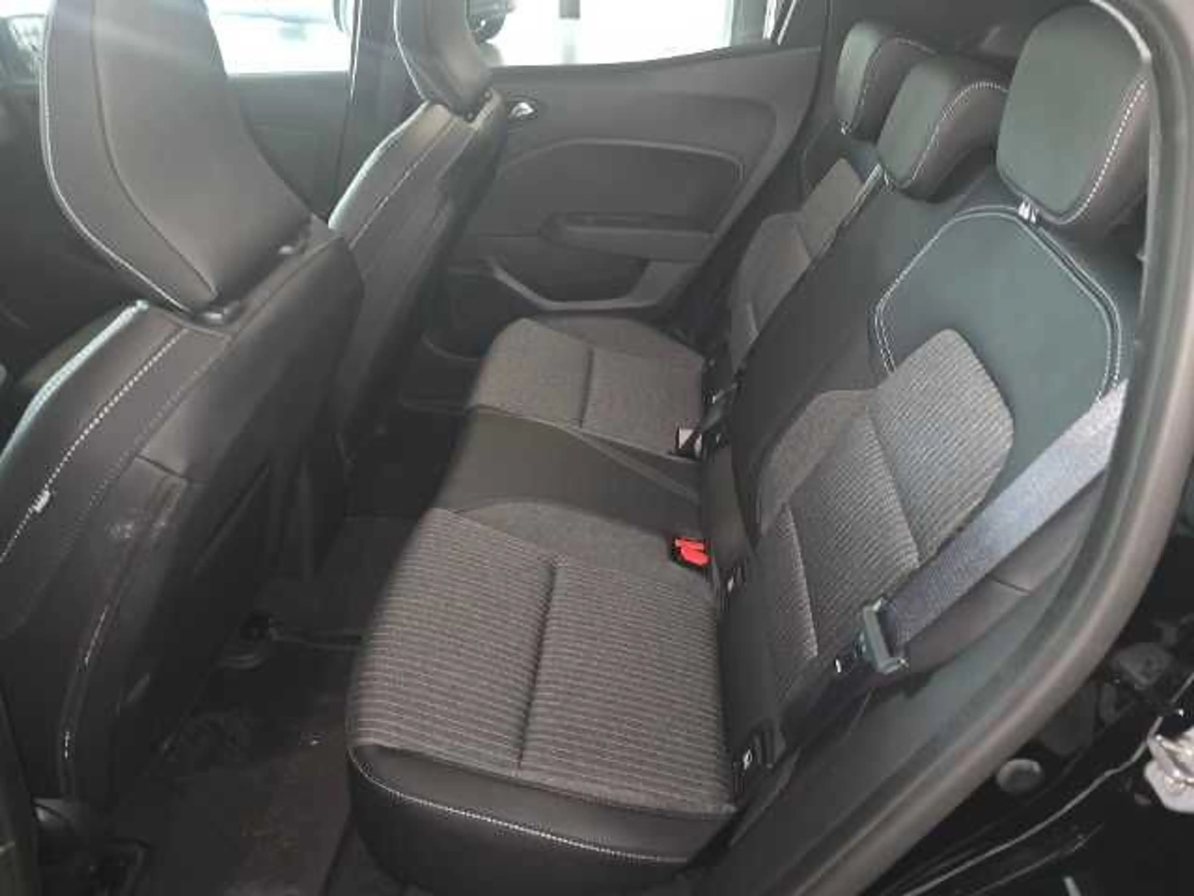 Mitsubishi Colt EDITION 1.6 Hybrid — photo 10