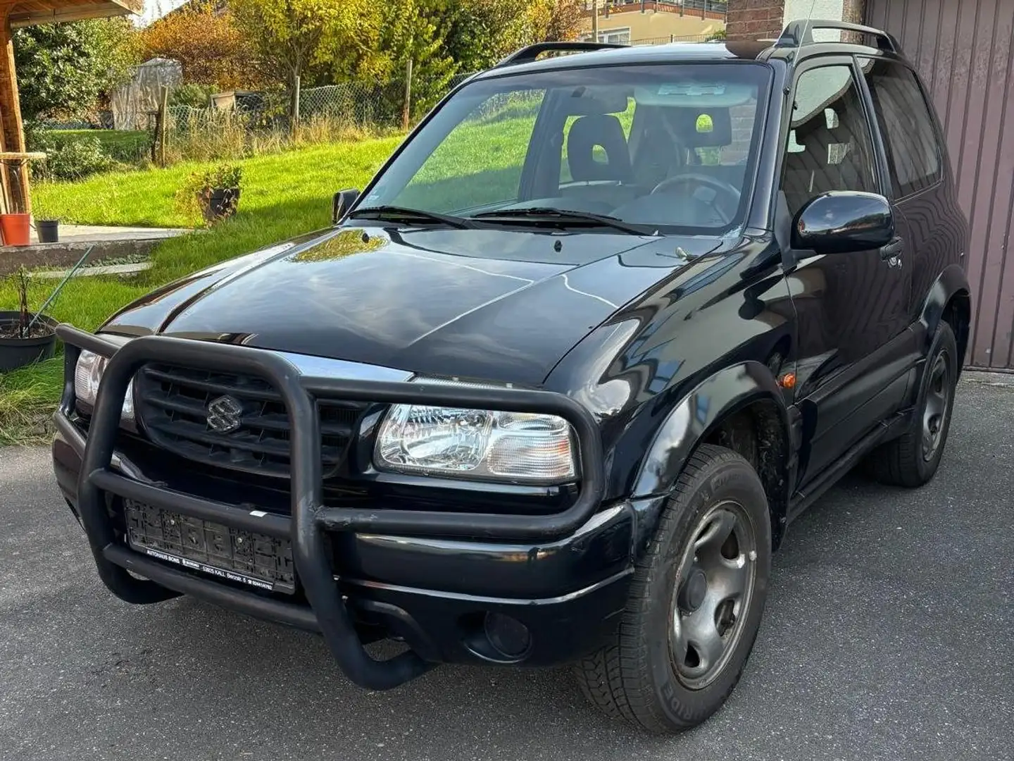 Suzuki Grand Vitara Grand Vitara 3-Türer 1.6 Club Schwarz - 1