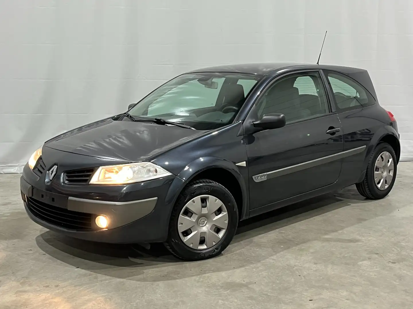 Renault Megane Megane 1.6i 16v Automaat / Airco - 1