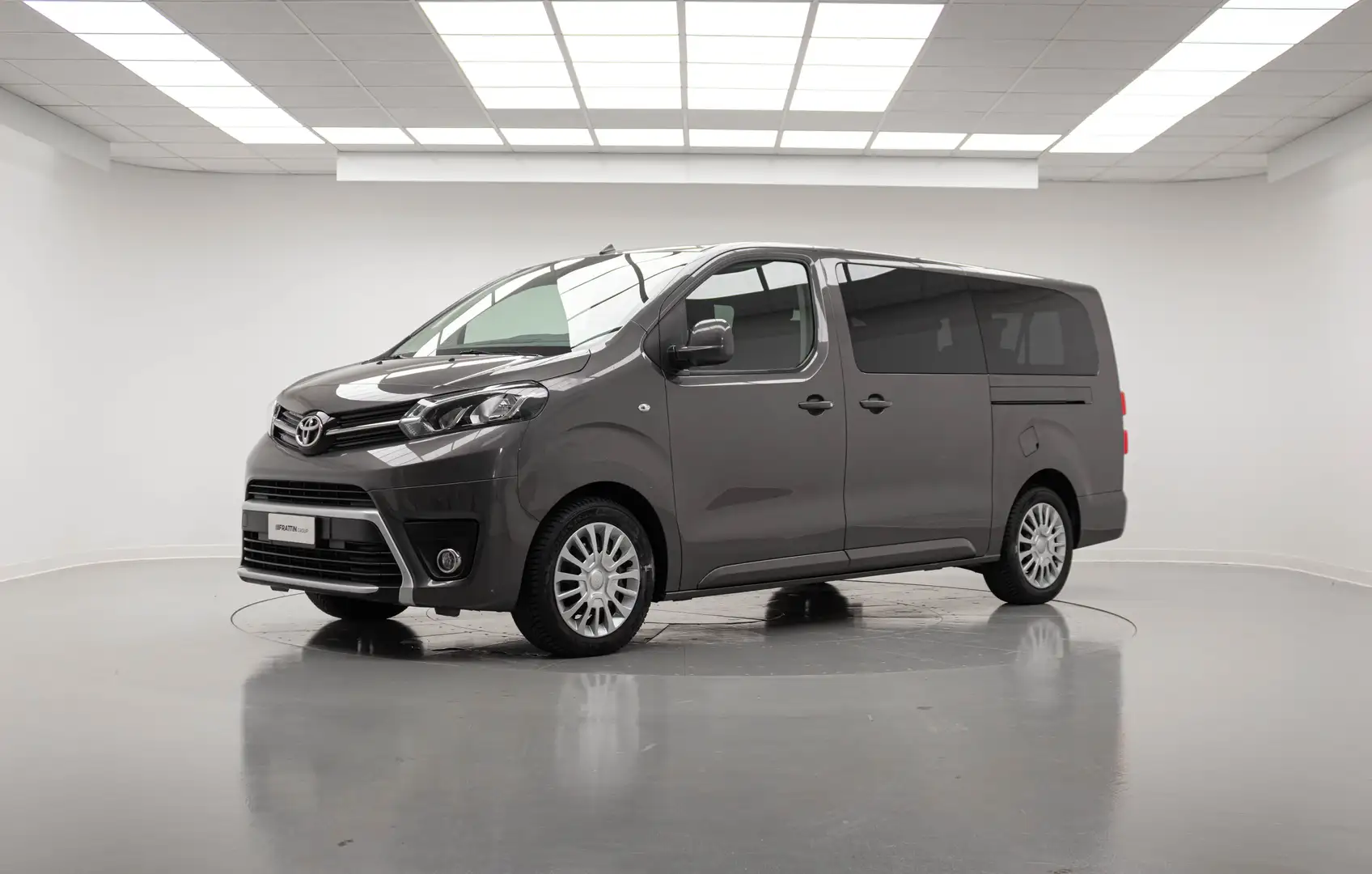 Toyota Proace VERSO 2.0D 144 CV L2 D Lounge Grigio - 1