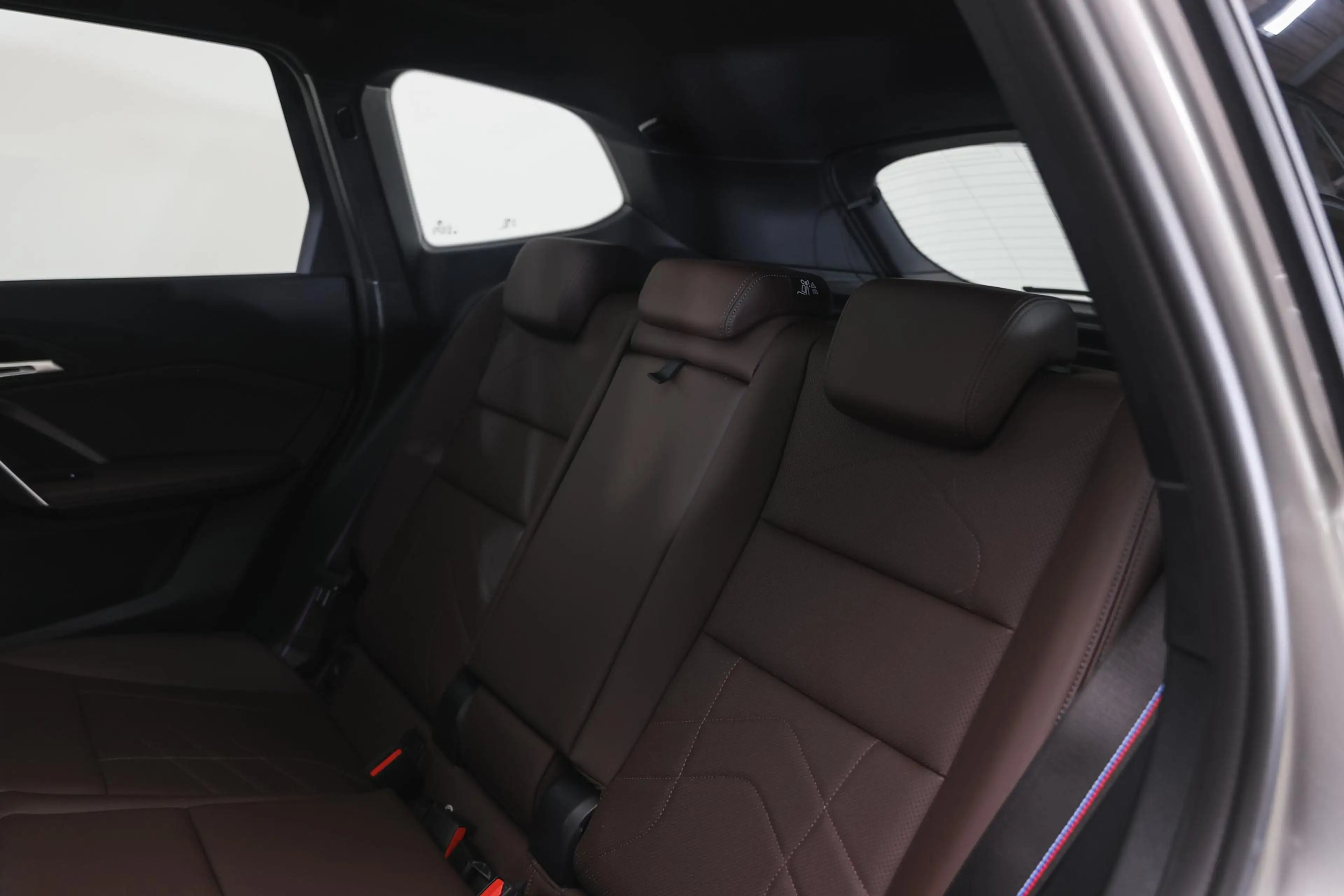 BMW X1 xDrive25e M Sport Automaat / Panoramadak / Sportst — photo 13