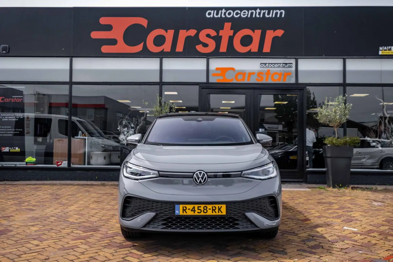 Volkswagen ID.5 Pro 77 kWh| Multimedia|Trekhaak|21'' v|Keyless Gri - 2